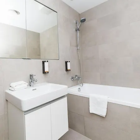 Castle Free Parking Братислава