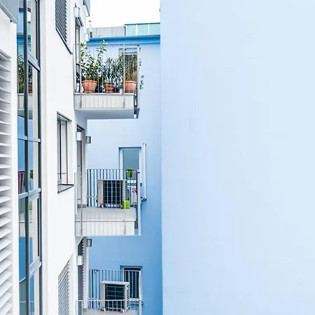 Castle Free Parking 4* Братислава