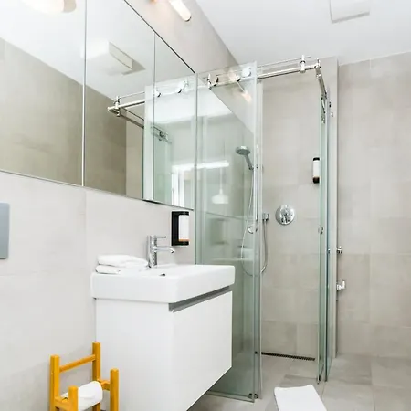 Castle Free Parking 4* Братислава