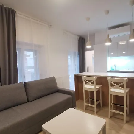 Castle Free Parking 4*