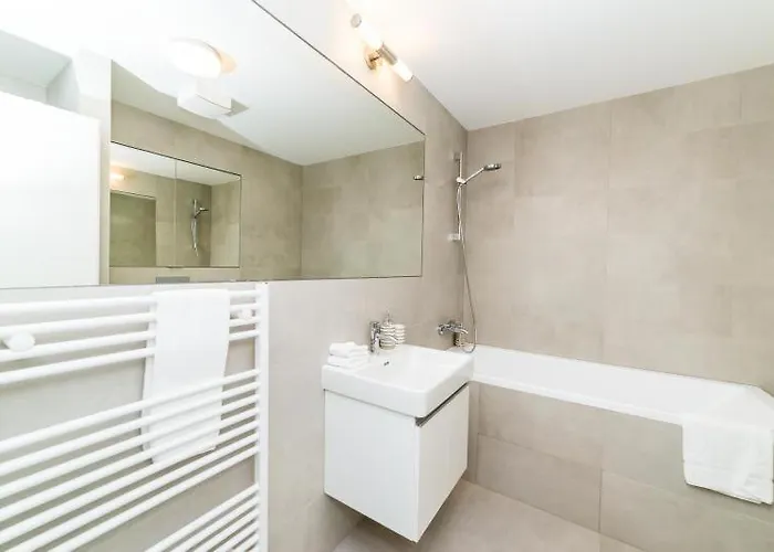 Aparthotel Castle Free Parking