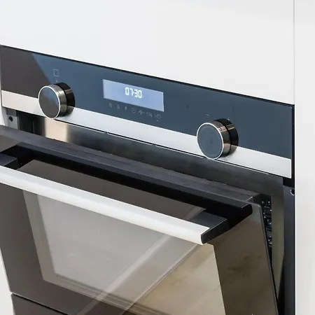 Castle Free Parking 4*