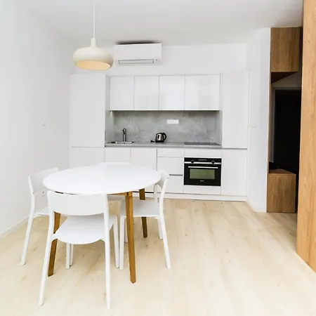 Castle Free Parking Lägenhetshotell 4*