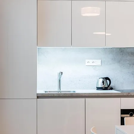 Lägenhetshotell Castle Free Parking 4*